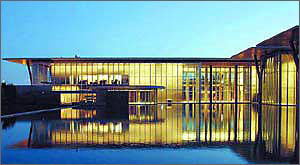 ¿_˹Fˇg(sh)^ Modern Art MuseumH